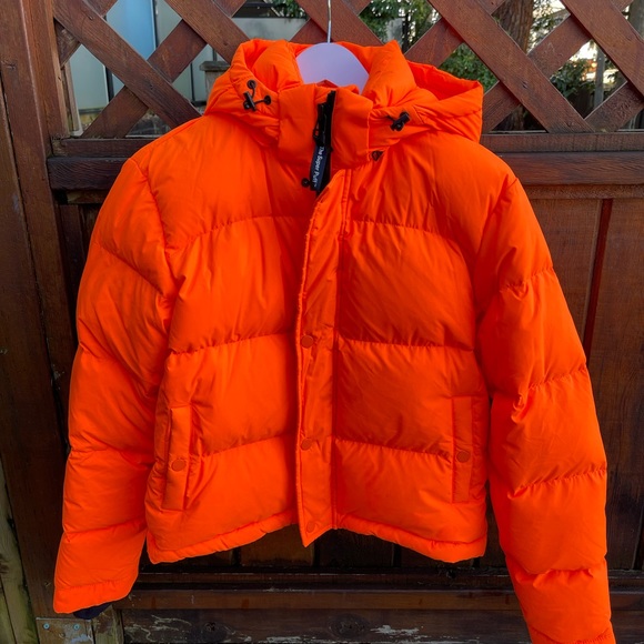 Sold out Orange Superpuff - Picture 2 of 3